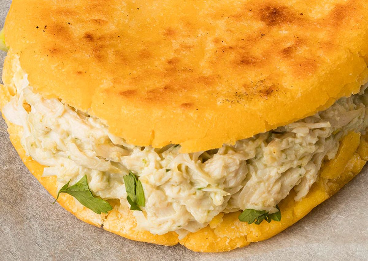 Arepa-rellena-de-pollo-doria