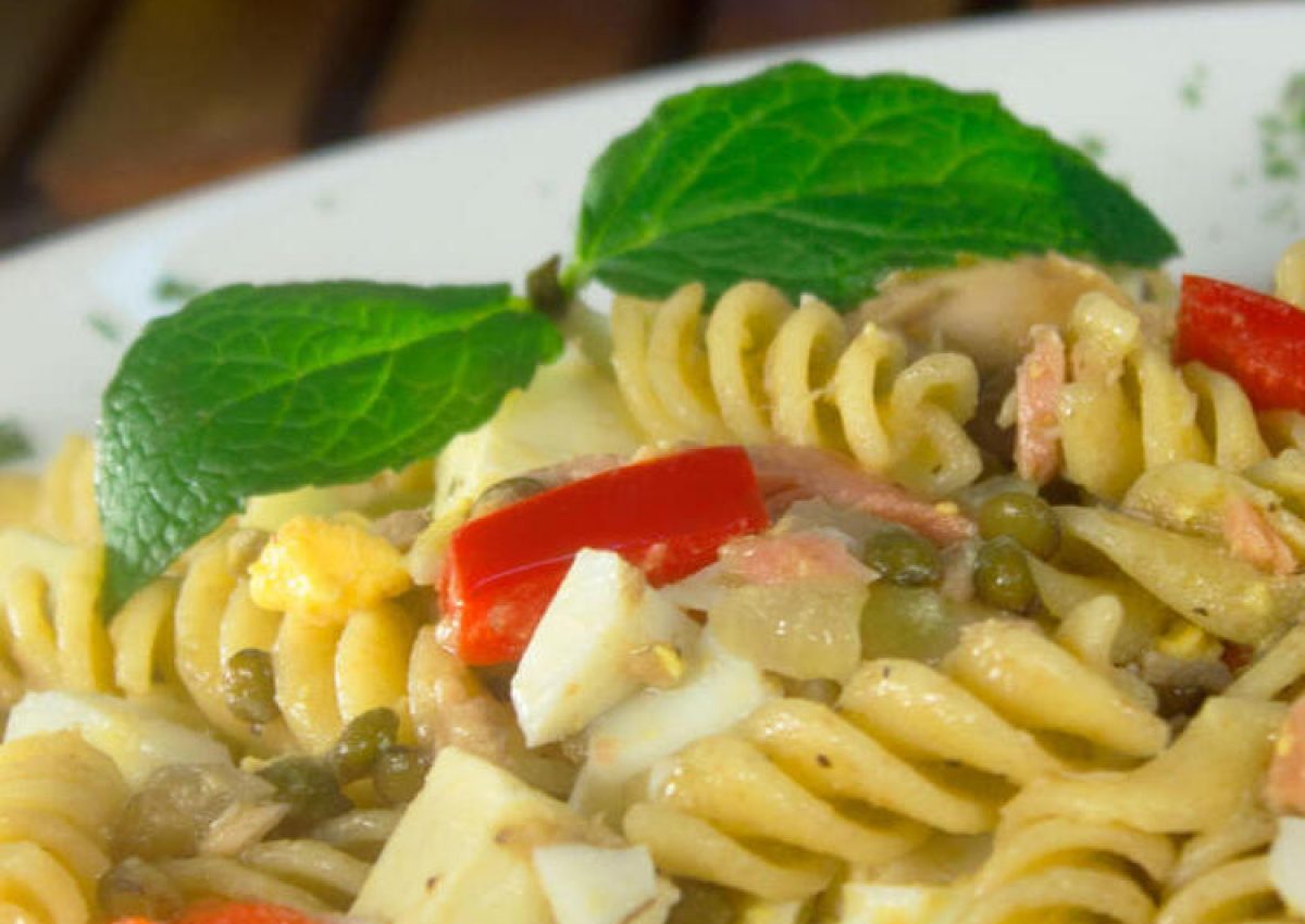 ensalada de tornillos